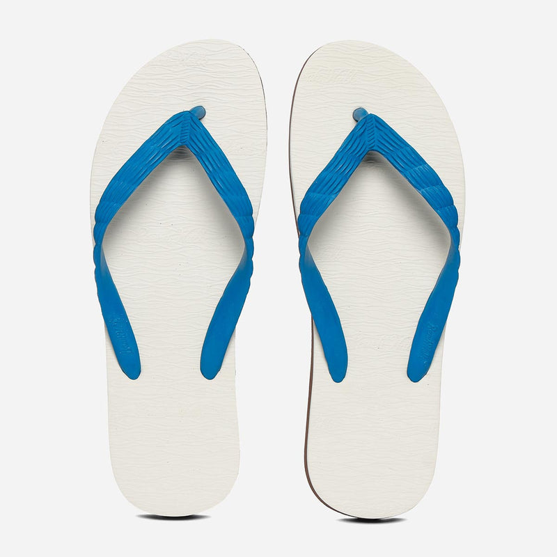 0650 ORIGINAL BEACHWALK BLUE SIZE 4-5 BEACHWALK ORIGINAL RUBBER SLIPPERS