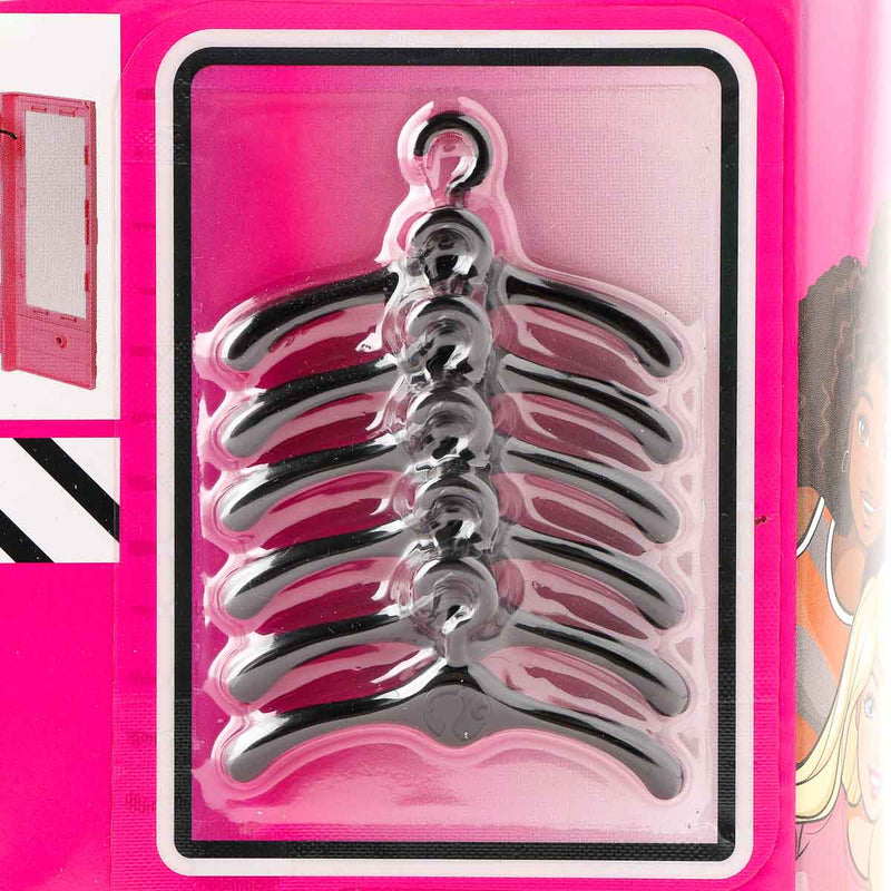 Barbie Fashionistas Ultimate Closet Accessory