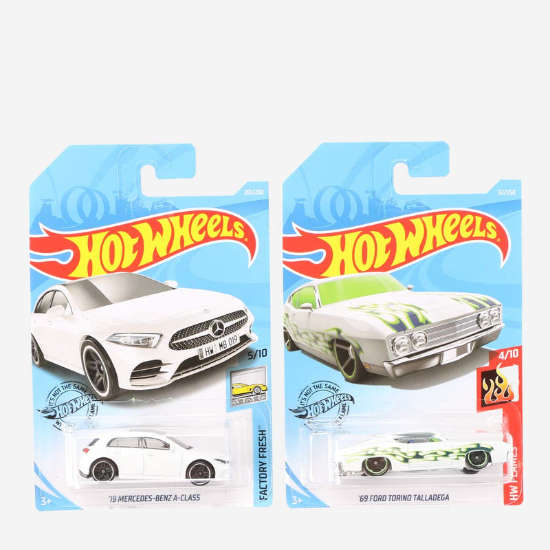 HOT WHEELS HWBC W EPIC BOOK   3HWI C4982EB