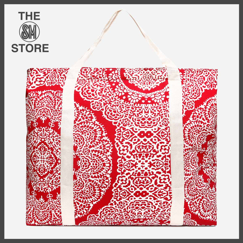 Travel Basic Quinn Arabesque Pattern Tote Bag in Red