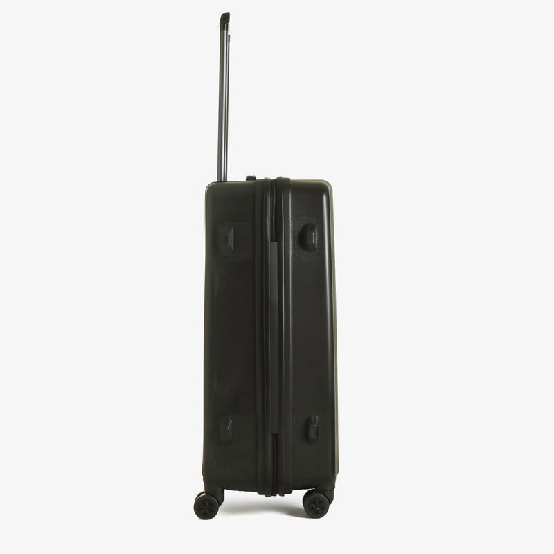 Travel Basic Vea 24-Inch Hard Case Luggage in Black