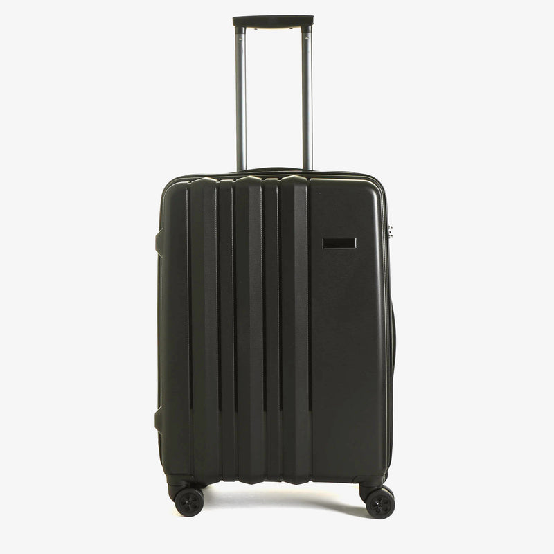 Travel Basic Vea 24-Inch Hard Case Luggage in Black