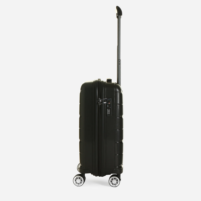 Travel Basic Cross 20-Inch Hard Case Luggage in Black