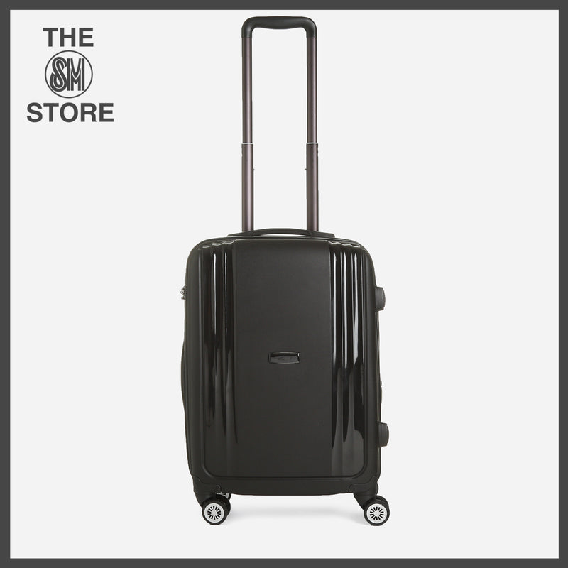 Travel Basic Flint 20-Inch Hard Case Luggage in Black