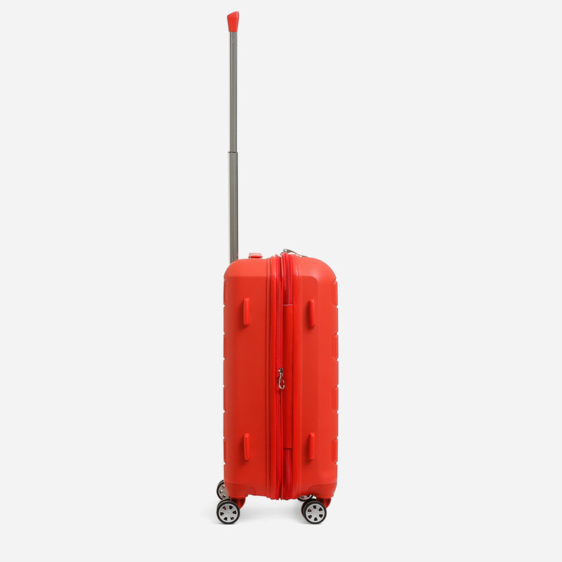 Travel Basic Bryna 20-Inch Hard Case Luggage in Red