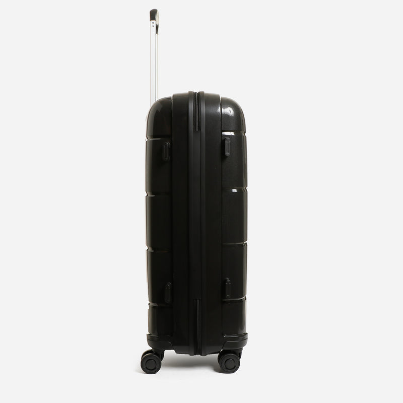 Travel Basic Chi 28-Inch Hard Case Luggage in Black