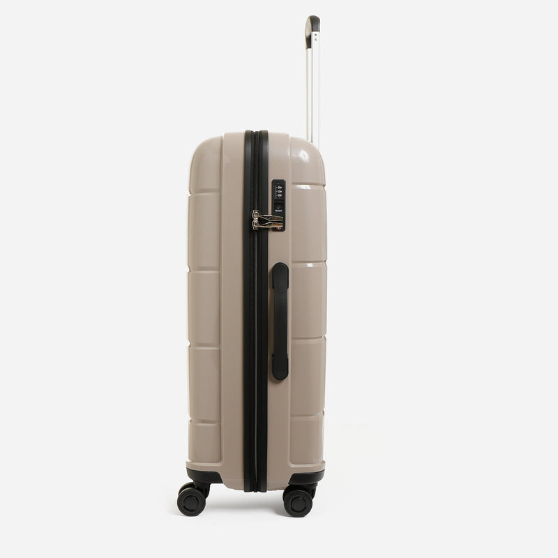 Travel Basic Chi 28-Inch Hard Case Luggage in Light Coffee